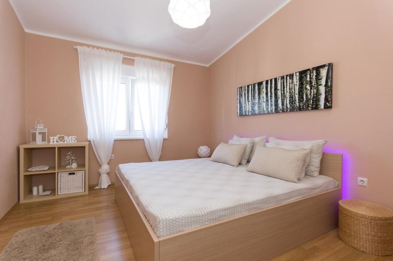 Apartments Adrijana Malinska Eksteriør billede