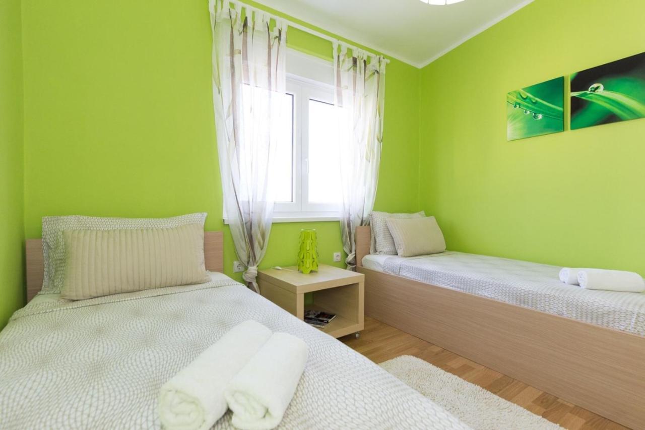 Apartments Adrijana Malinska Eksteriør billede