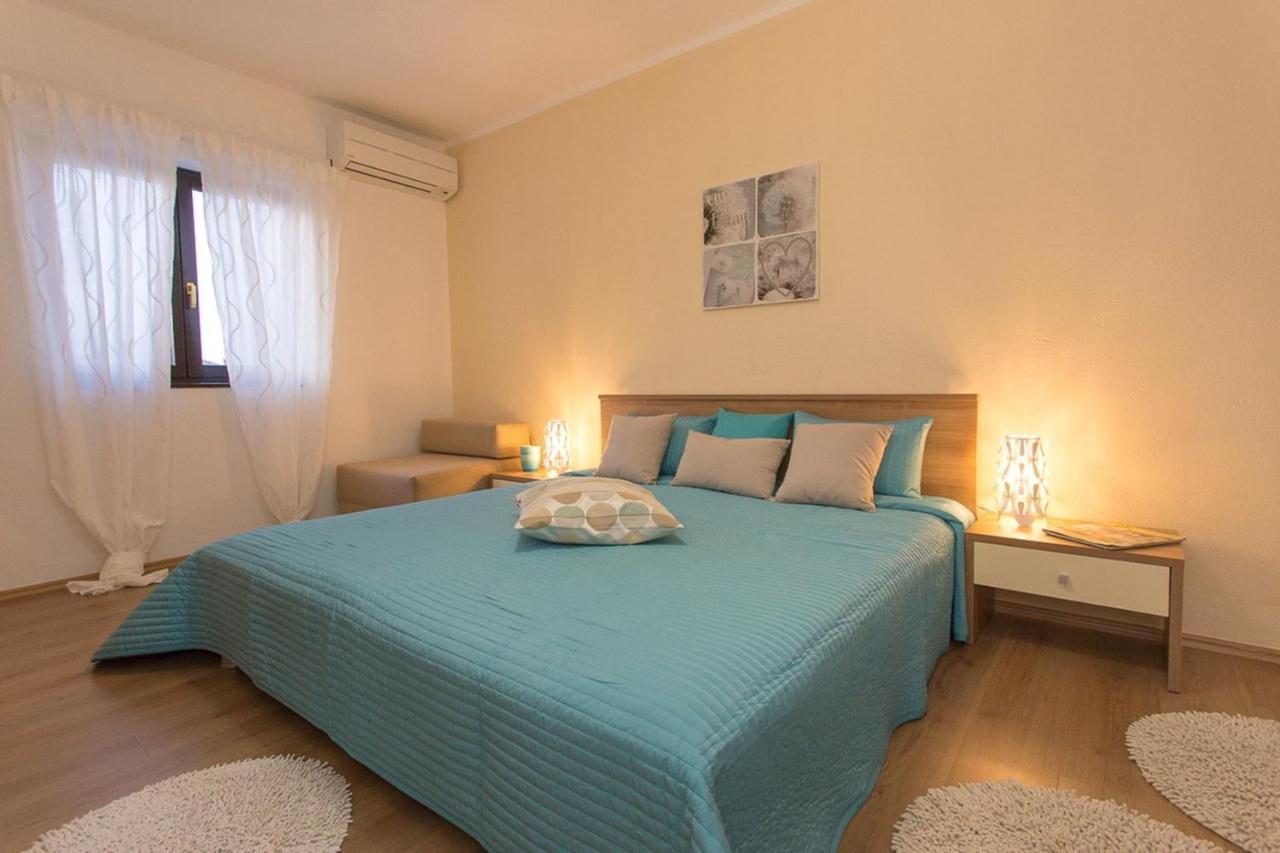 Apartments Adrijana Malinska Eksteriør billede