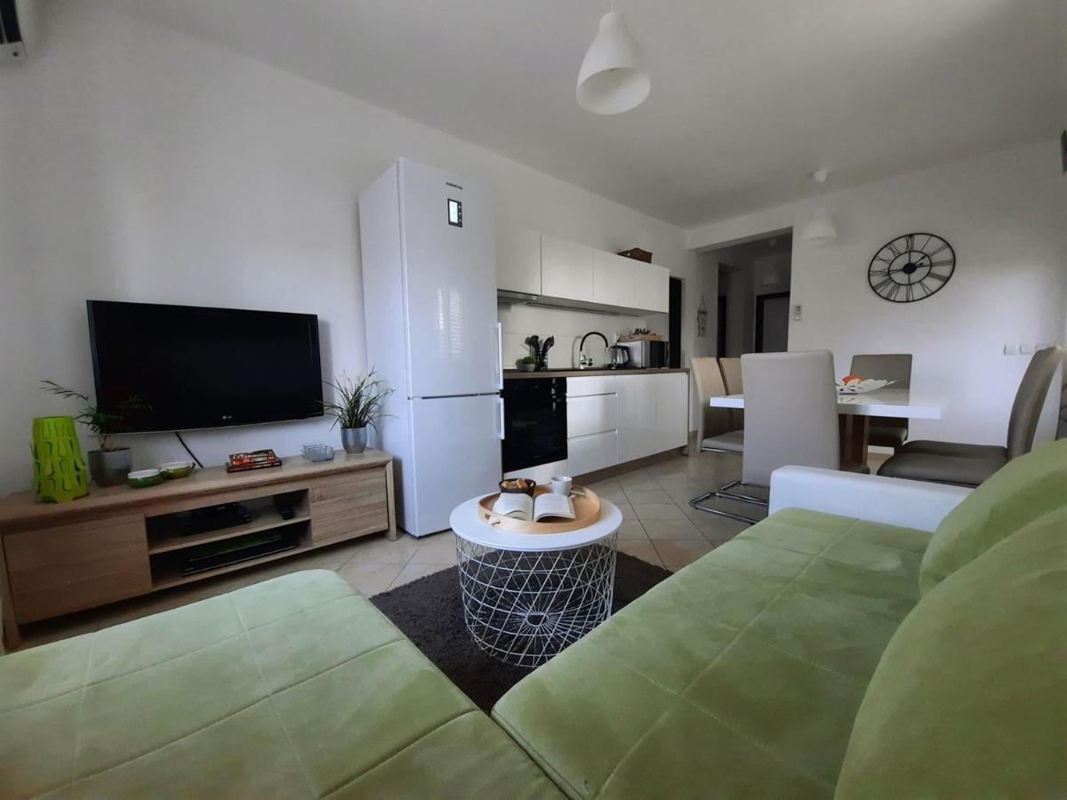 Apartments Adrijana Malinska Eksteriør billede
